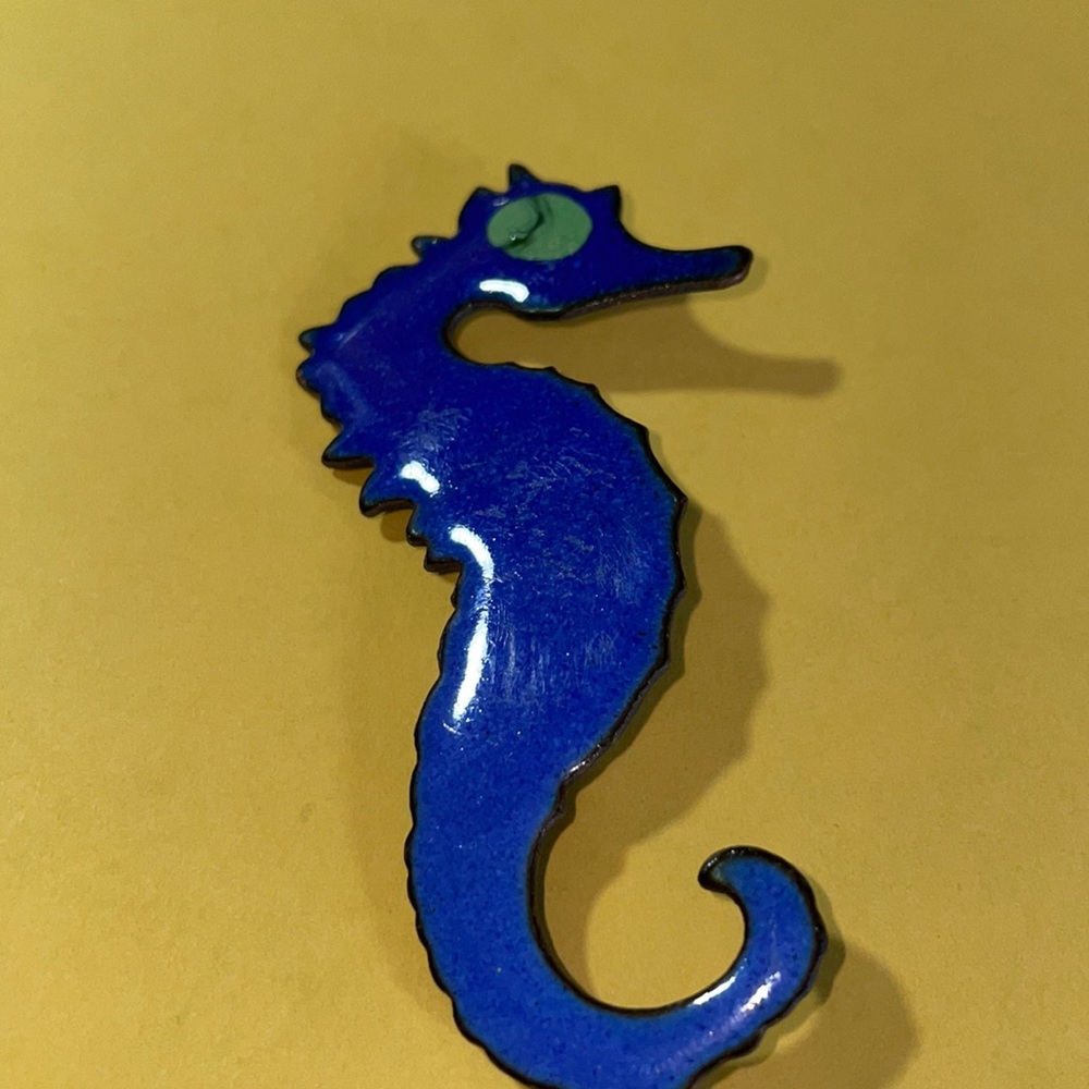 Seahorse pin/brooch